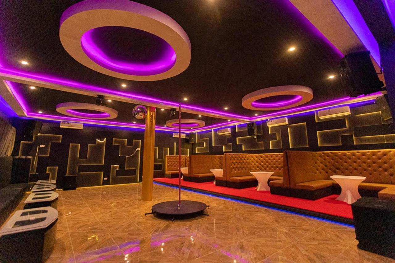 The Platinum Bay Hotel Birekuso المظهر الخارجي الصورة