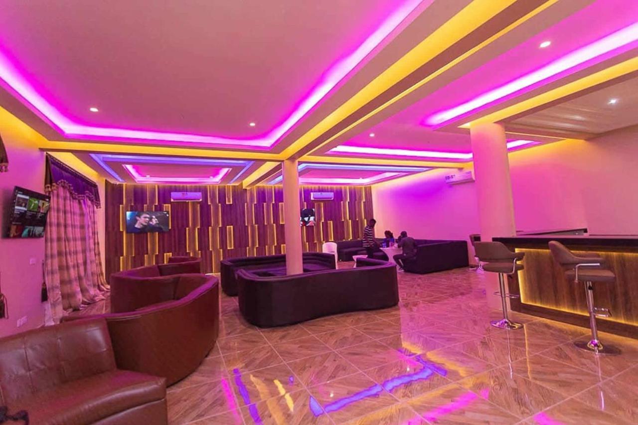 The Platinum Bay Hotel Birekuso المظهر الخارجي الصورة