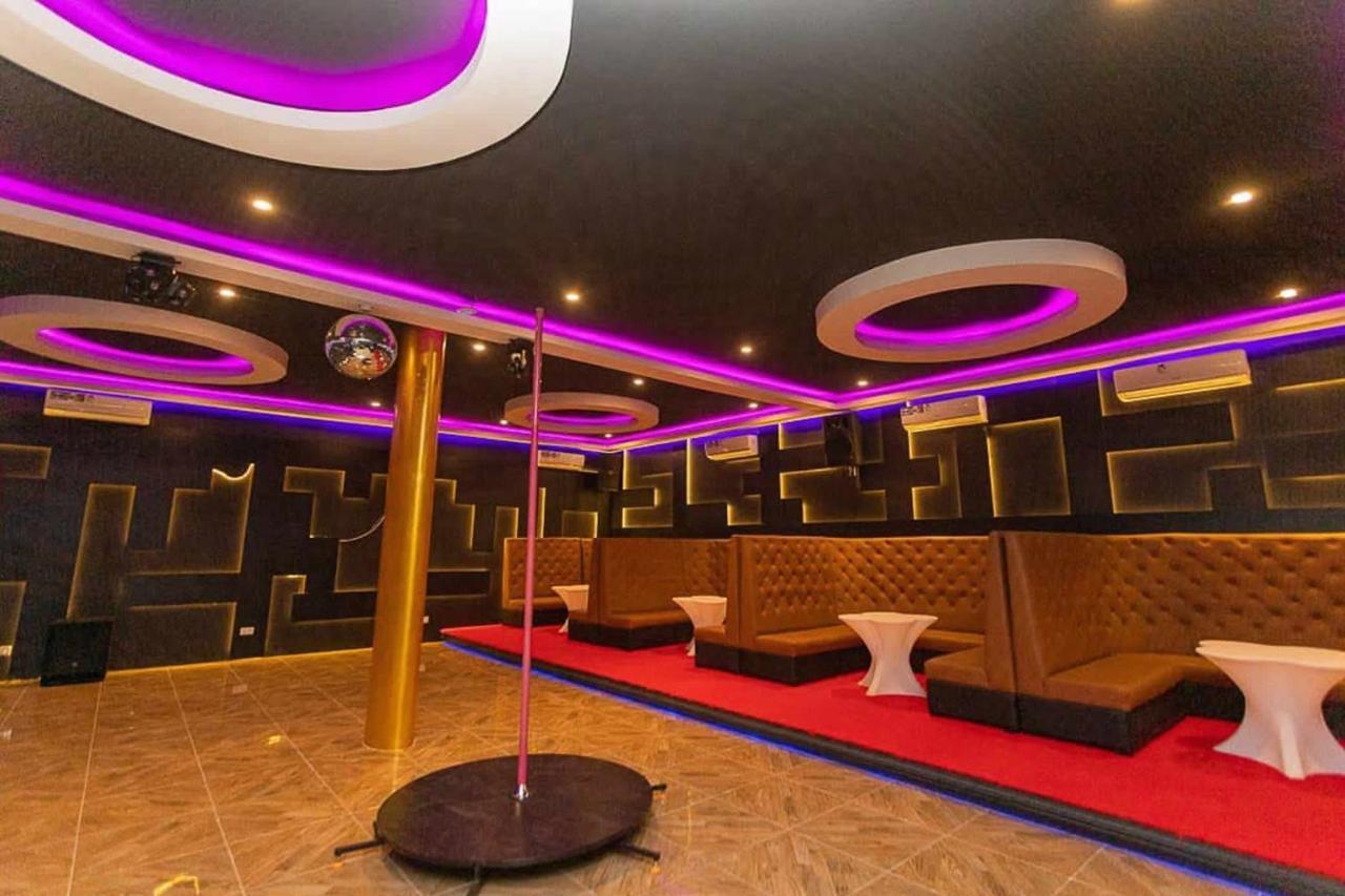 The Platinum Bay Hotel Birekuso المظهر الخارجي الصورة
